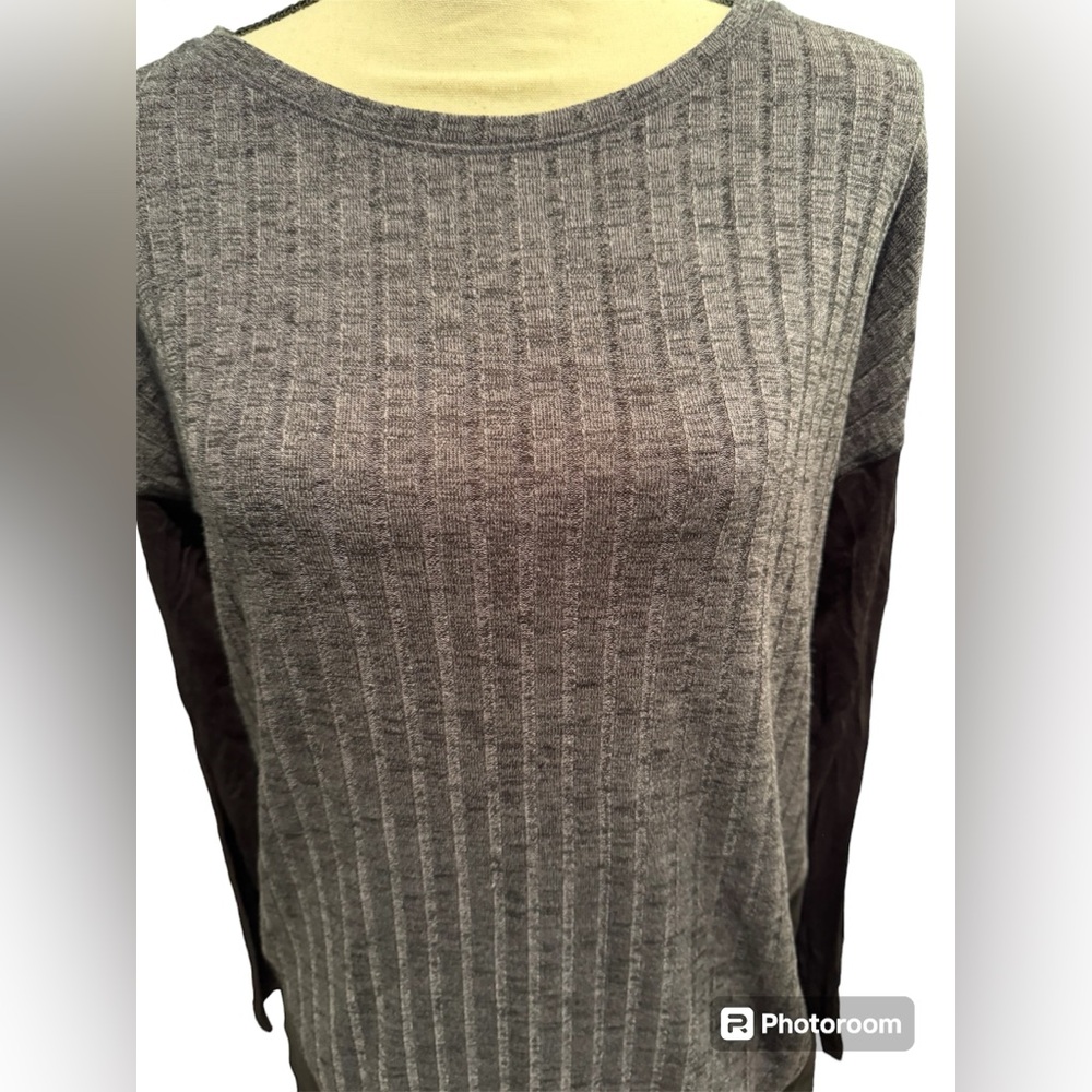 Sanctuary Veronica rib runner top. Charcoal gray. Size small.